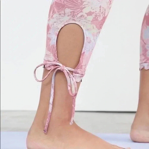 Daily Practice by Anthropologie Allie Leggings Small - Picture 4 of 8